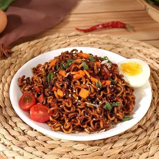 บะหมี่กึ่งสำเร็จรูป จาจังมยอน มาม่าเกาหลี บะหมี่กึ่งสำเร็จรูป มาม่าซอสดำ สุดฮิต! ยกแพ็ค 5 ห่อ พร้อมส่ง