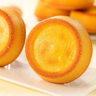 ขนมชีสเค้กทาร์ตไข่(1 ลังมีประมาณ 30-32 ชิ้น)