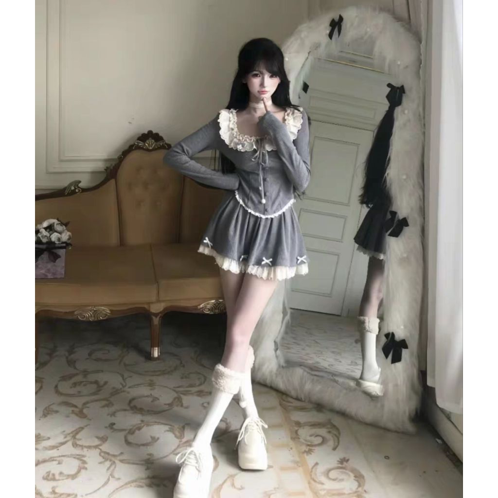 เซ็ตเสื้อผ้าผู้หญิงสไตล์หวานบริสุทธิ์ 2 ชิ้น แฟชั่นใหม่ฤดูใบไม้ร่วง 2025เสื้อลูกไม้แต่งระบาย+กระโปรงครึ่งตัว ชุดสาวแซ็บ