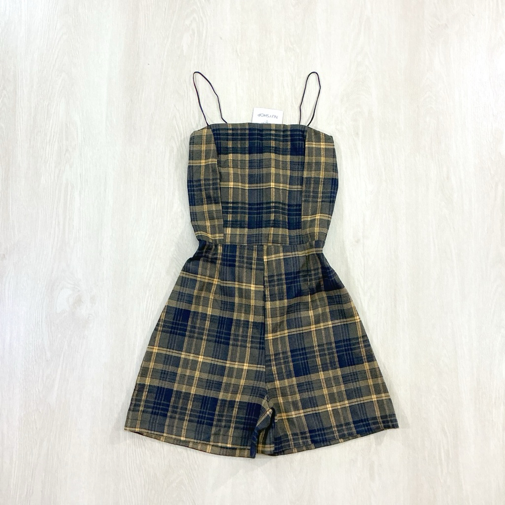 NUY SHOP จั้มสั้นสายสปาเกตตี้ ผ้าดีทรงสวย มี 2 สีจ้า