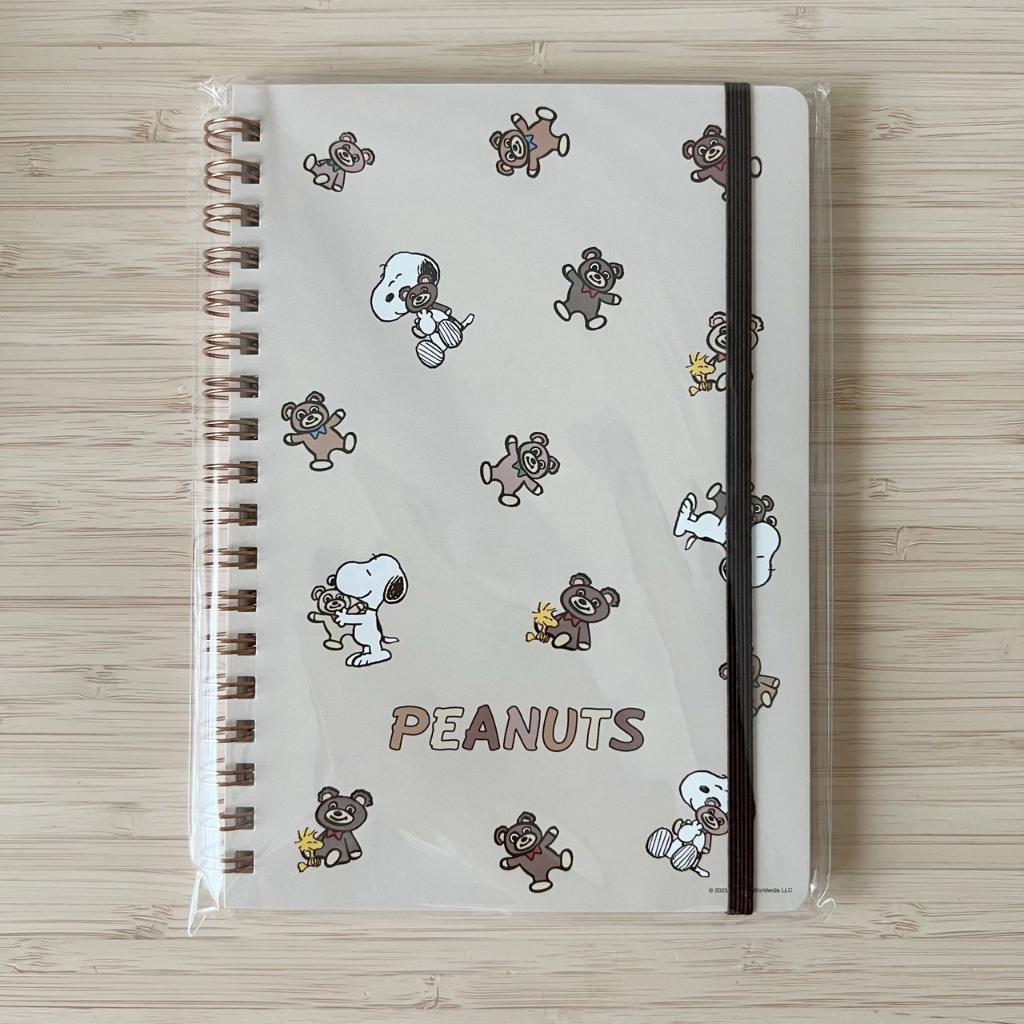 สมุดริมห่วง #snoopy B6