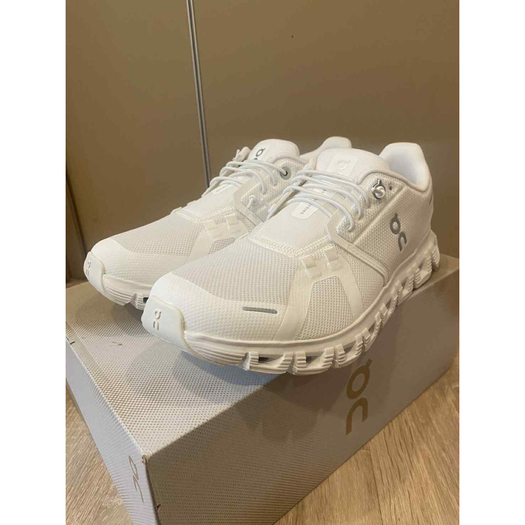 ❌หมด❌OnCloudมือ1แค่ลองสวมสวยมากผ่อนได้