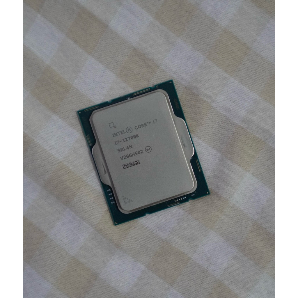 CPU (ซีพียู) INTEL CORE I7-12700K 3.6 GHz (SOCKET LGA 1700) (ระบบระบายความร้อนไม่รวมอยู่ในสินค้า)