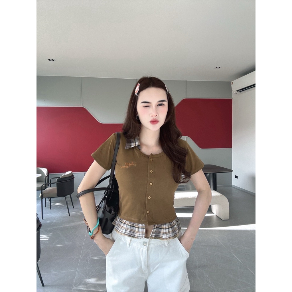 “Plaidy Charm Top” – เสื้อคอปกโปโลดีเทลแต่ง ลายสก็อต รูปที่ 4