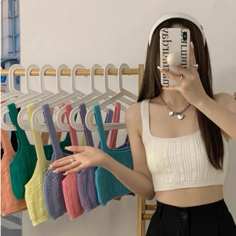MKL พร้อมส่ง เสื้อครอปไหมพรมสายเดี่ยวทอลาย สีสันสดใสแมทกับกางเกง กระโปรงได้สุดน่ารักเป็นsocuteมากๆ# 44125