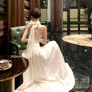 PAPHA พร้อมส่ง | Moonlight Gown ชุดเดรสออกงานสไตล์เรียบหรู