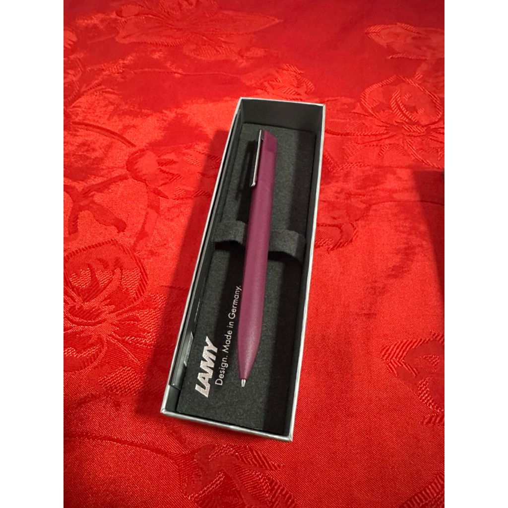 ปากกา LAMY แท้ สีแดง