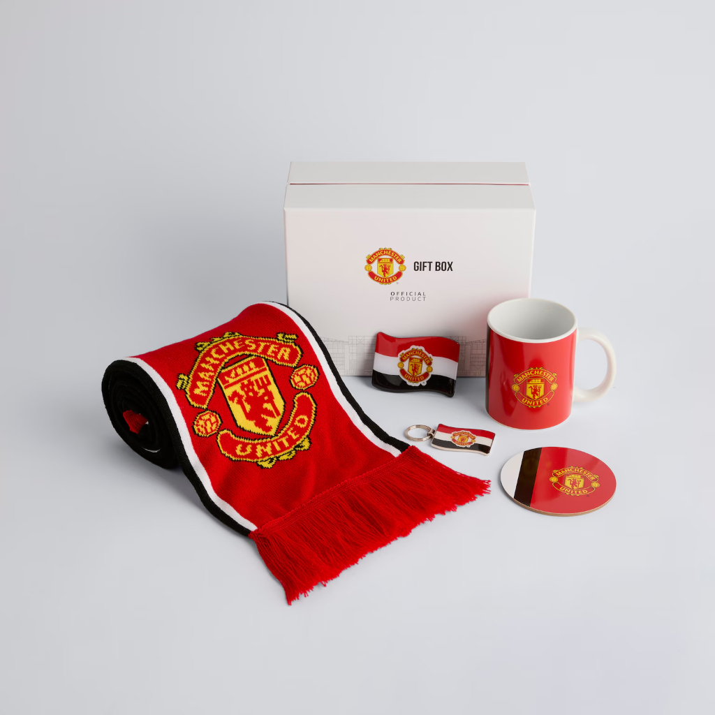 ชุดของที่ระลึก Manchester United แท้100% จากช็อป Manchester United Fan Gift Box Red