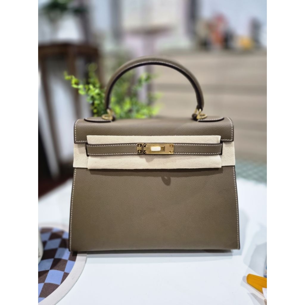 กระเป๋าหนังแท้ ทรงKelly 28” ไม่ปั๊มแบรนด์ งานเนี้ยบ สีอีทูป