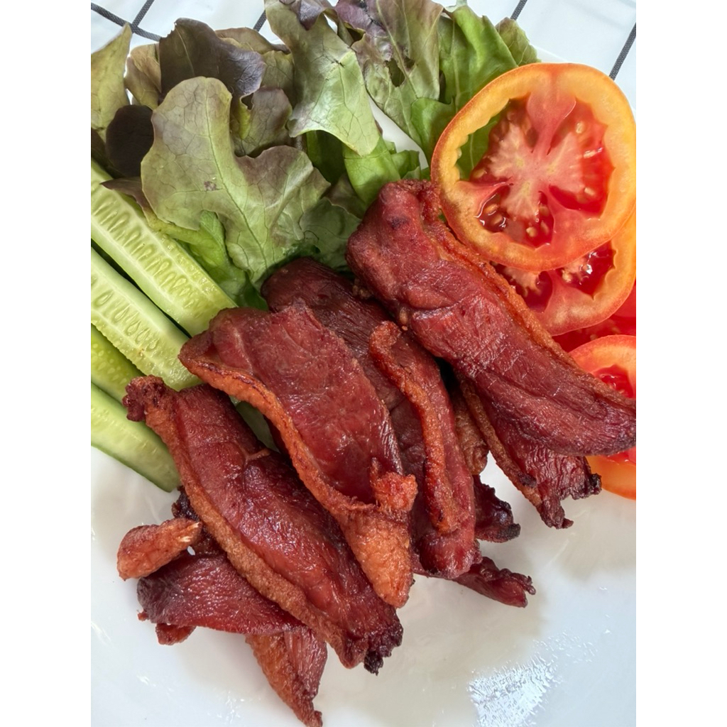 เนื้อเป็ดแดดเดียว(เนื้ออก)แห้งหมาด ไม่สาบ ไม่คาว อร่อยเค็มนัวร์ ทานเพลิน (ขนาด250กรัม)