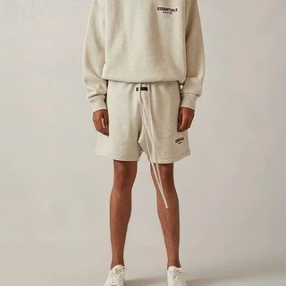 ส่วนลด 50 % Fear of God Essentials SS22 Sweat Shorts กางเกงขาสั้น Logo กำมะหยี่ ใส่สบาย ลุคดูแพง
