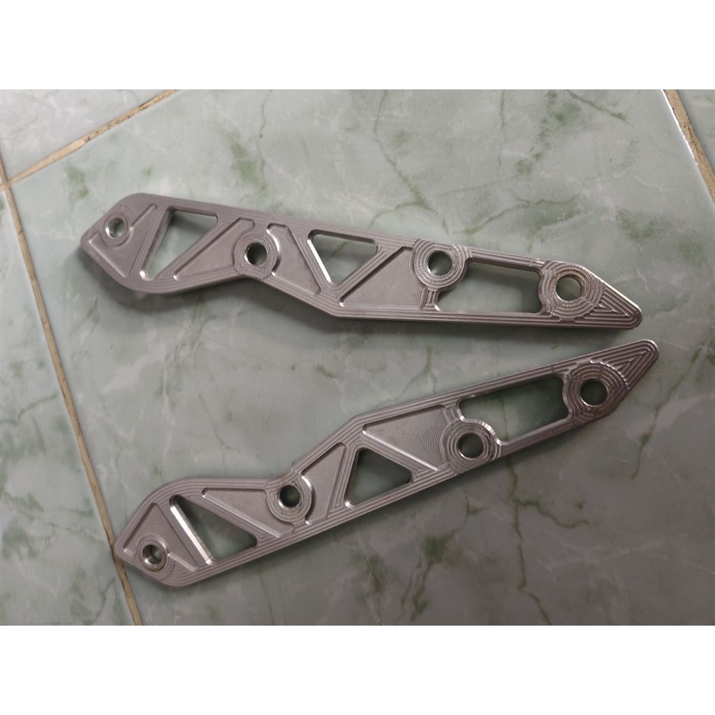 ขายึดชิวหน้ามือสองxmax300ปี2023-2025