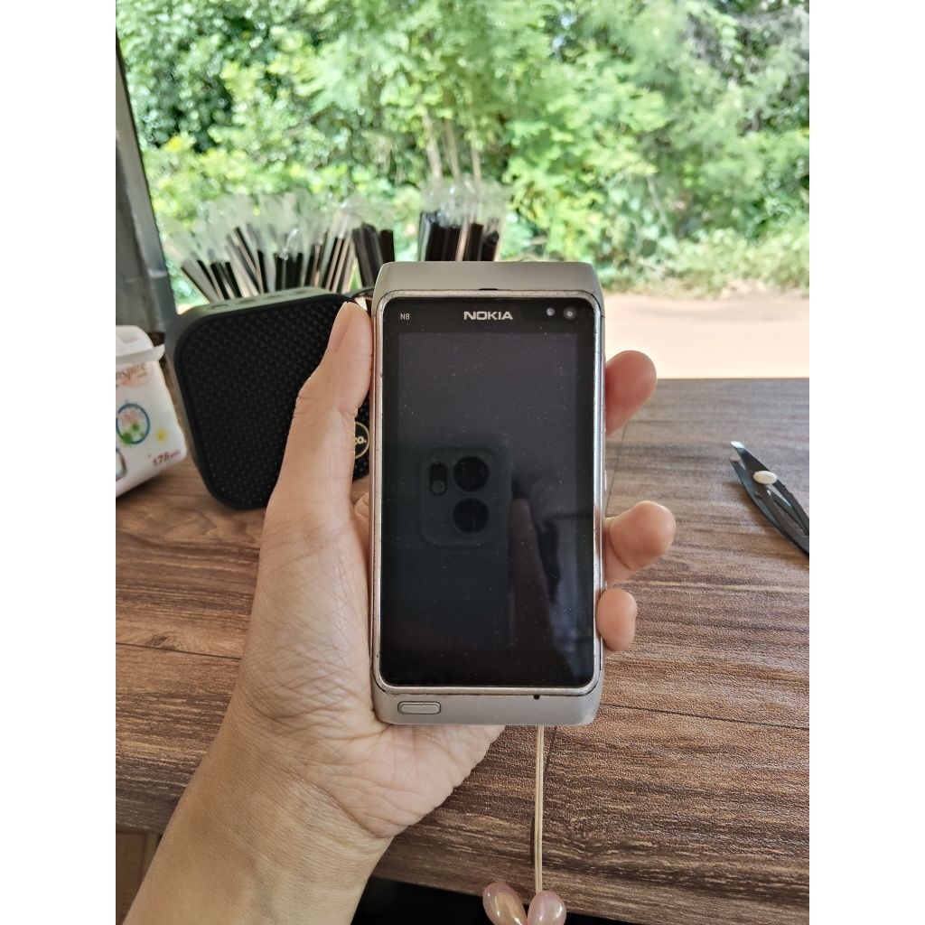 Nokia N8 (มือสอง) สีเงิน พร้อมส่ง!!