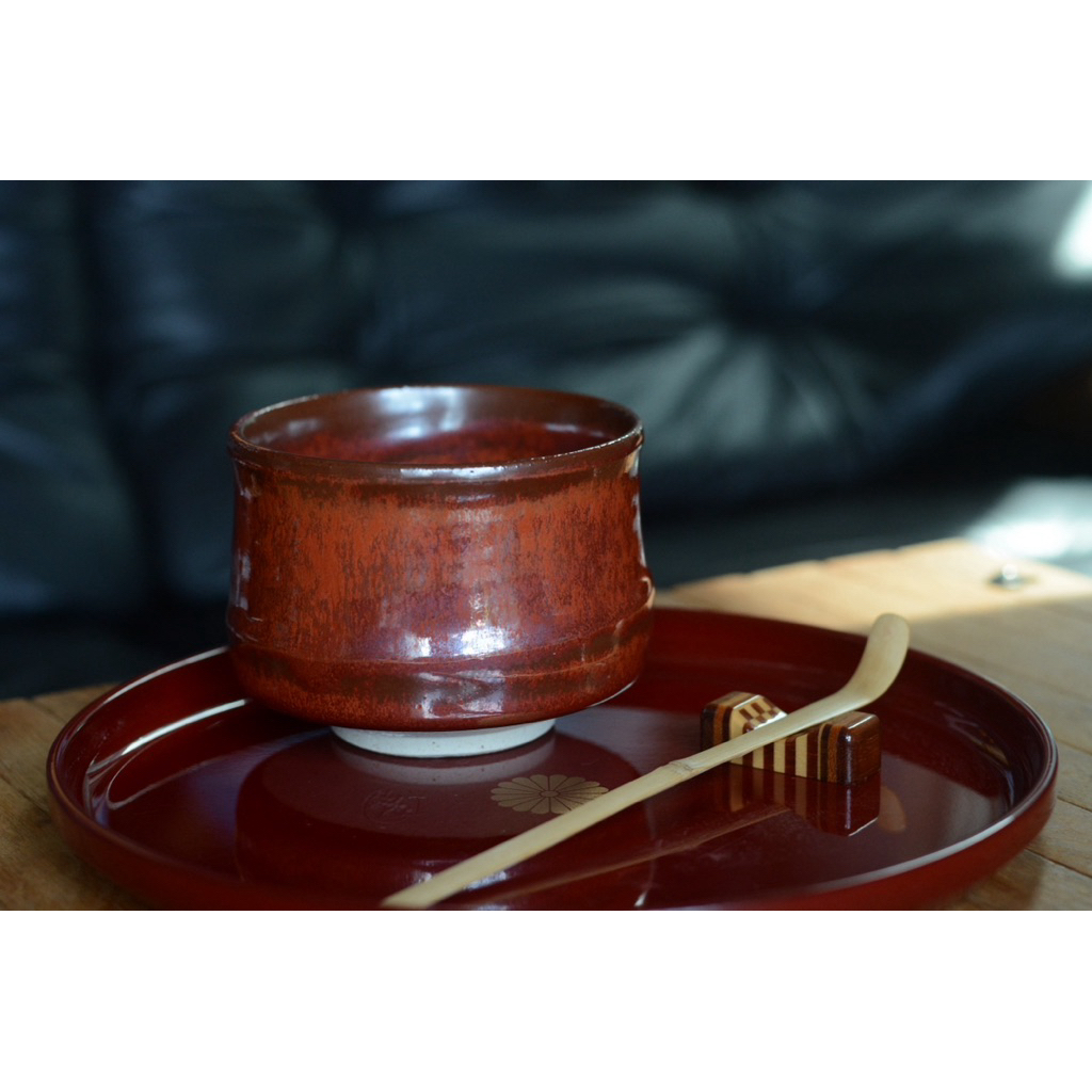 Chawan ถ้วยมัทฉะ 🌱  Chawan Mino สีแดงฉาด เคลือบเงา เล่นแสง