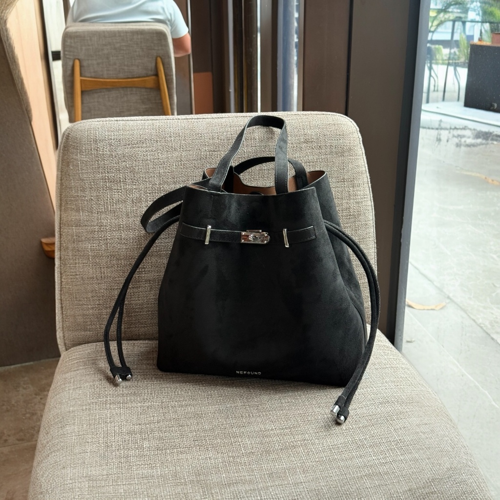 NF25011 NEFOUND กระเป๋าสะพายรุ่น Shelby หนังกลับ Premium ใบใหญ่ - รูปที่ 2