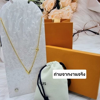 สร้อยคอV สไตล์แฟชั่น สแตนเลสแท้ ไม่ลอก ไม่ดำ มาพร้อมอุปกรณ์ครบเซ็ตกล่อง+ถุงผ้า+ถุงกระดาษ+ลิปบิ้น