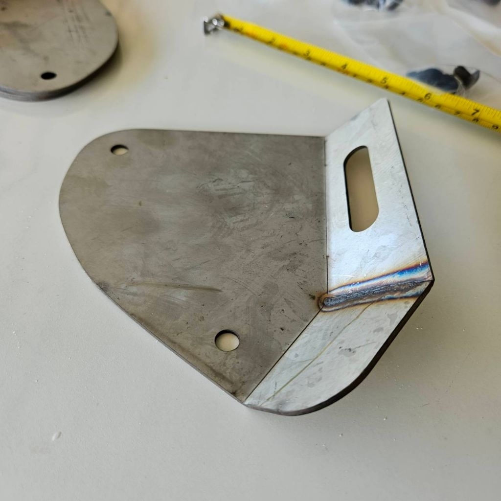 ฝาปิดกลอน Kobelco SK135SR, SK125SR, SK115SRฝาปิดกลอนSK135SR
ฝาปิดกลอนSK125SR
ฝาปิดกลอนSK115SR