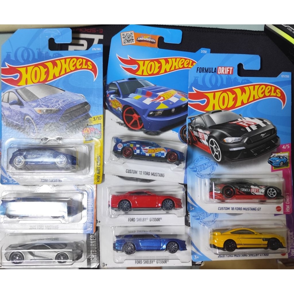 HotWheels Ford คละแบบ 1:64