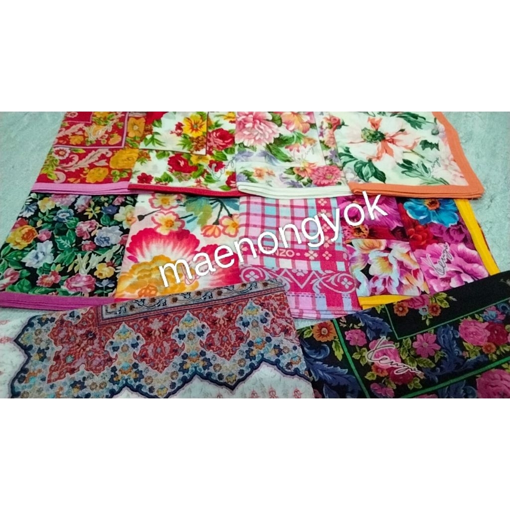 ผ้าเช็ดหน้าcotton เนื้อบาง แบรนด์ KENZOมือสองพร้อมส่ง