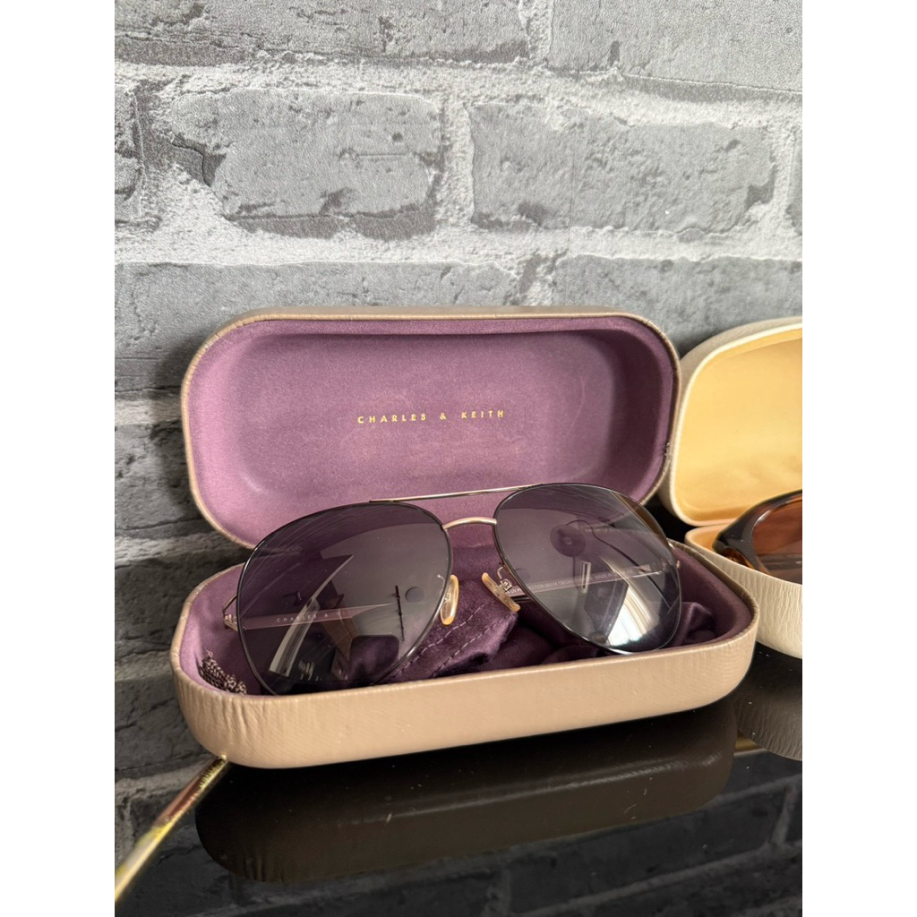 Charles & Keith แว่นตากันแดดสำหรับผู้หญิง