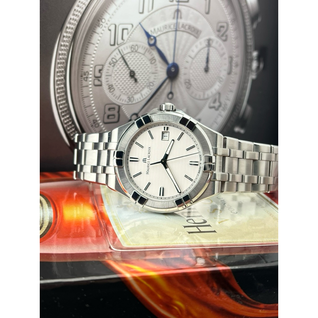 Maurice Lacroix AIKON Quartz 42 mm. AI1008-SS002-331-1