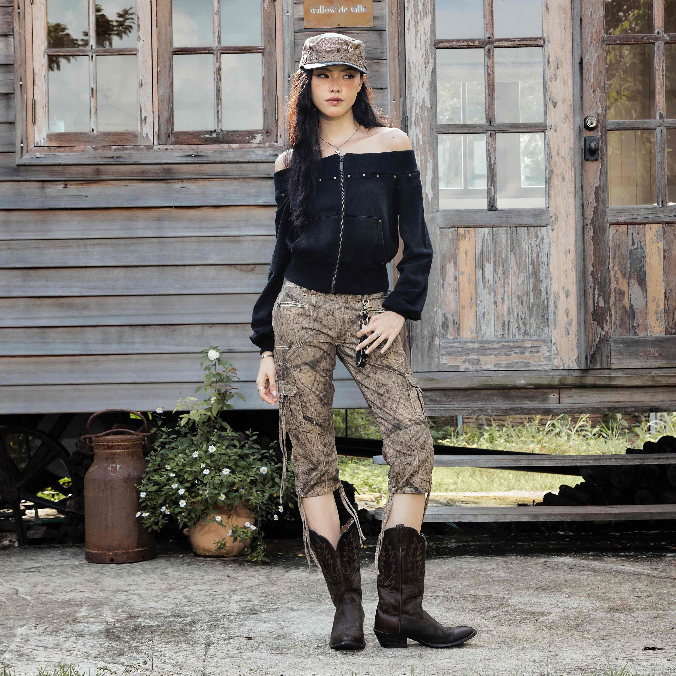 Vixen valley collection / Sweater Off Shoulder (NWLxMadememum) / Black Fade สเวตเตอร์แจ็คเก็ตปาดไหล่