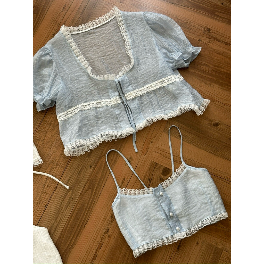 Set 2ชิ้น ได้ทั้งเสื้มคุมและเสื้อตัวใน สายเดี่ยว สม้อคด้านหลัง ตัวเสื้อคุมมีสายให้ผูกกันโป๊ได้