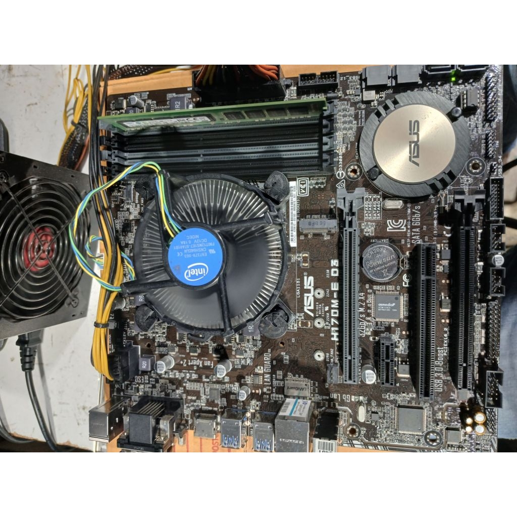 ชุด เมนบอร์ด asus H170M-E D3 พร้อม cpu core i5 6400 2.7ghz สภาพสวย ใช้งานปกติ