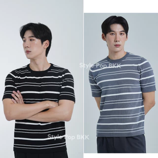 StylePop เสื้อคอกลมทรงเกาลี เสื้อผู้ชาย ผ้าถักลายทาง (ผ้านุ่มใส่สบาย) Knit Polo Shirt SM21