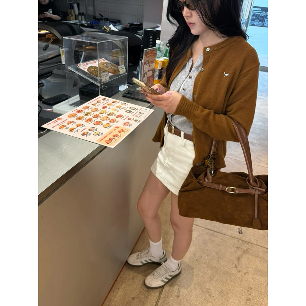 Duchshie Cardigan (ดัชชี่) l เสื้อคลุมไหมพรมแขนยาว ติดโลโก้สีเงินดัชชุน นุ่มมาก กันหนาวได้ดี thumbnail 5