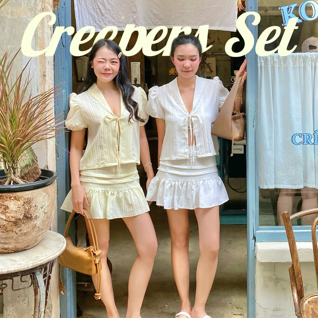 𝐂𝐫𝐞𝐩𝐞𝐫𝐢𝐞 𝐒𝐞𝐭 ชุดเซตผ้าดับเสื้อแขนพองคอปกแต่งลูกไม้ เสื้อผูกโบว์หน้า เข้ากับกระโปรงเย็บเป็นชั้นและแต่งระบายปลายชายกระโปรง