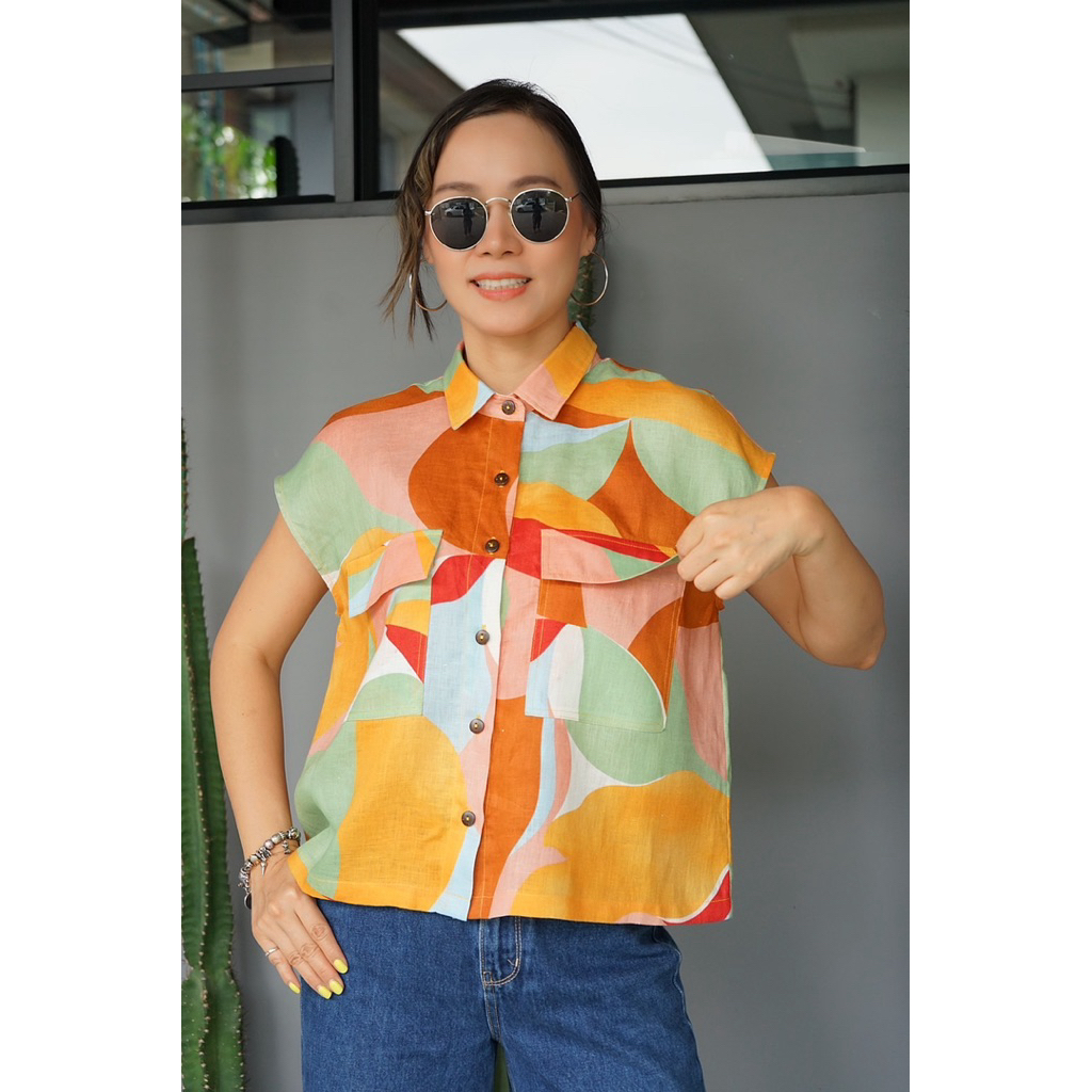 5th Jan เสื้อคอปก แขนล้ำ กระดุมผ่าหน้า กระเป๋าอกคู่ ชายเสื้อตรง ผ้าลินินแท้ 100% “อก 42 นิ้ว“