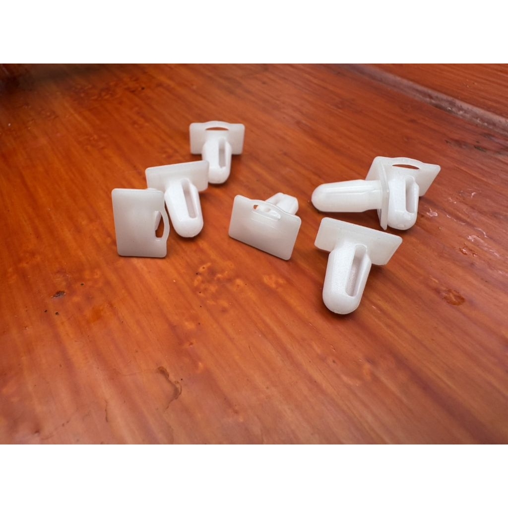 กิ๊บกาบบันได BMW E Series E2X-E9X ราคาต่ออัน