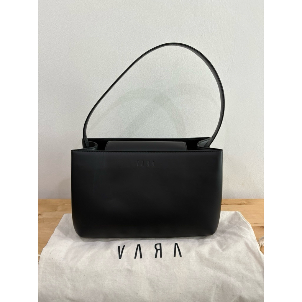 ส่งต่อ กระเป๋า Vara รุ่น Boxet M