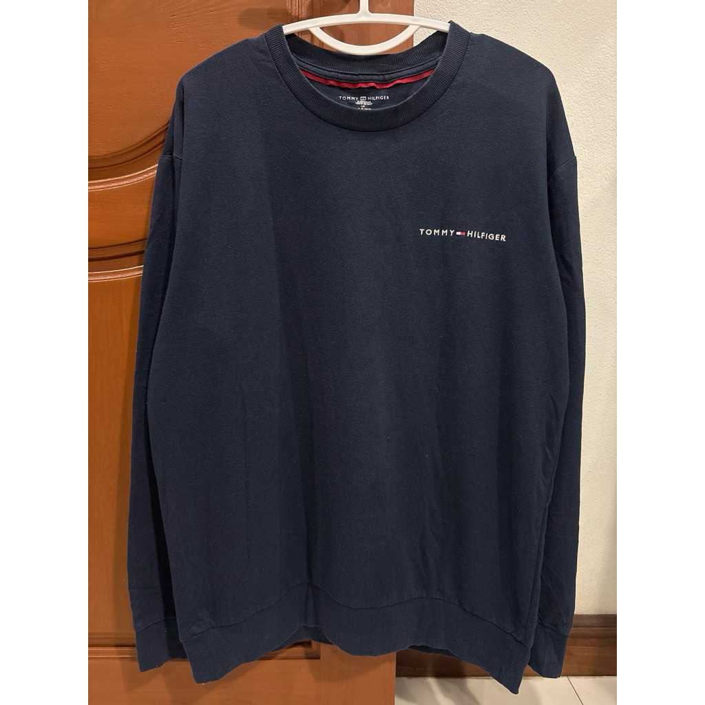 สเวตเตอร์ เสื้อกันหนาว แบรนด์ Tommy Hilfiger (มือสอง)