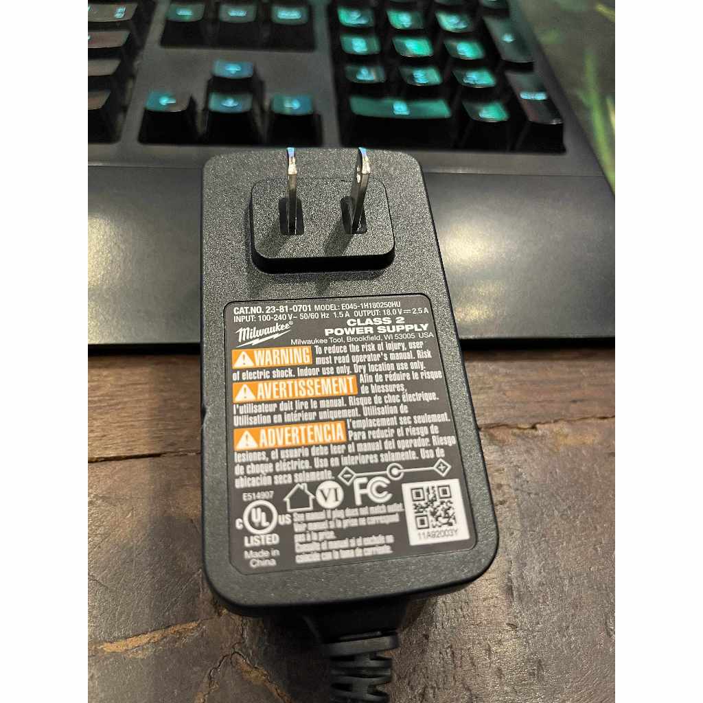 หัวเสียบหม้อแปลง สำหรับพัดลม M18 Milwaukee แบบเก่า ใช้ได้แน่นอน 5.5*2.1mm