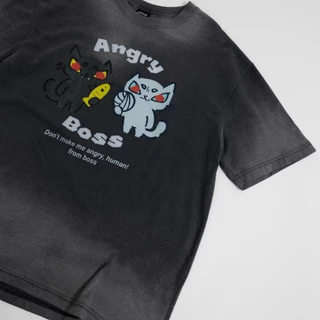URTHE - เสื้อยืด Oversize รุ่น ANGRY BOSS FADED T-SHIRT (SUPER BOSS Series)