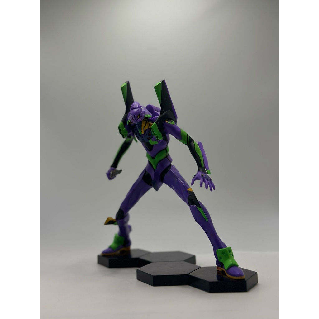 Neon genesis Eva 01 figure/Awakened Eva 01