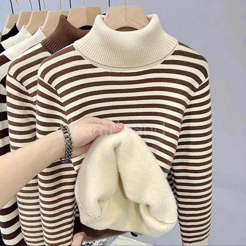 6 สี / เสื้อคอเต่าบุขน ลายทาง เสื้อแขนยาวบุขน กันหนาว ได้ถึงติดลบ สเวตเตอร์ไหมพรม รุ่น Turtle Neck Plus Line