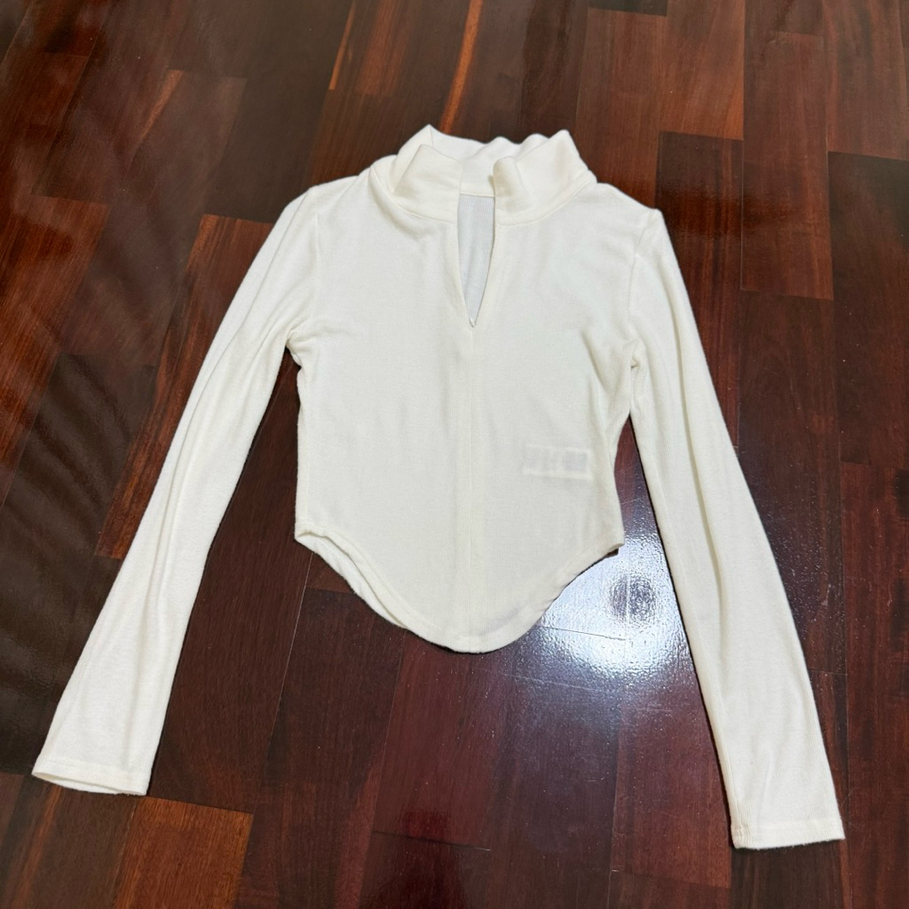 พร้อมส่ง!! เสื้อยืดแขนยาวป้าย dazy