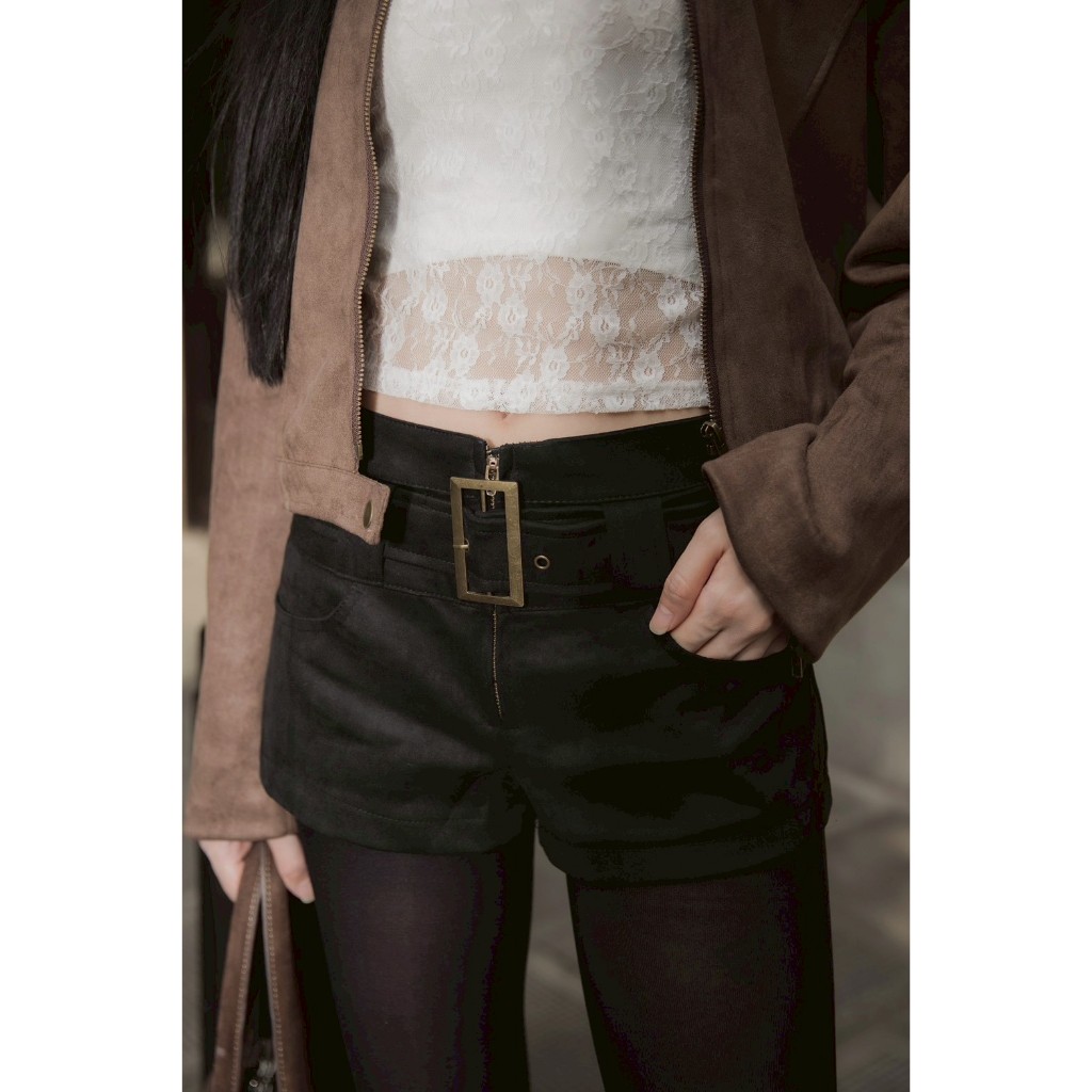 SSW006 Vienna Suede Short Pants กางเกงหนังกลับแต่งเข็มขัด