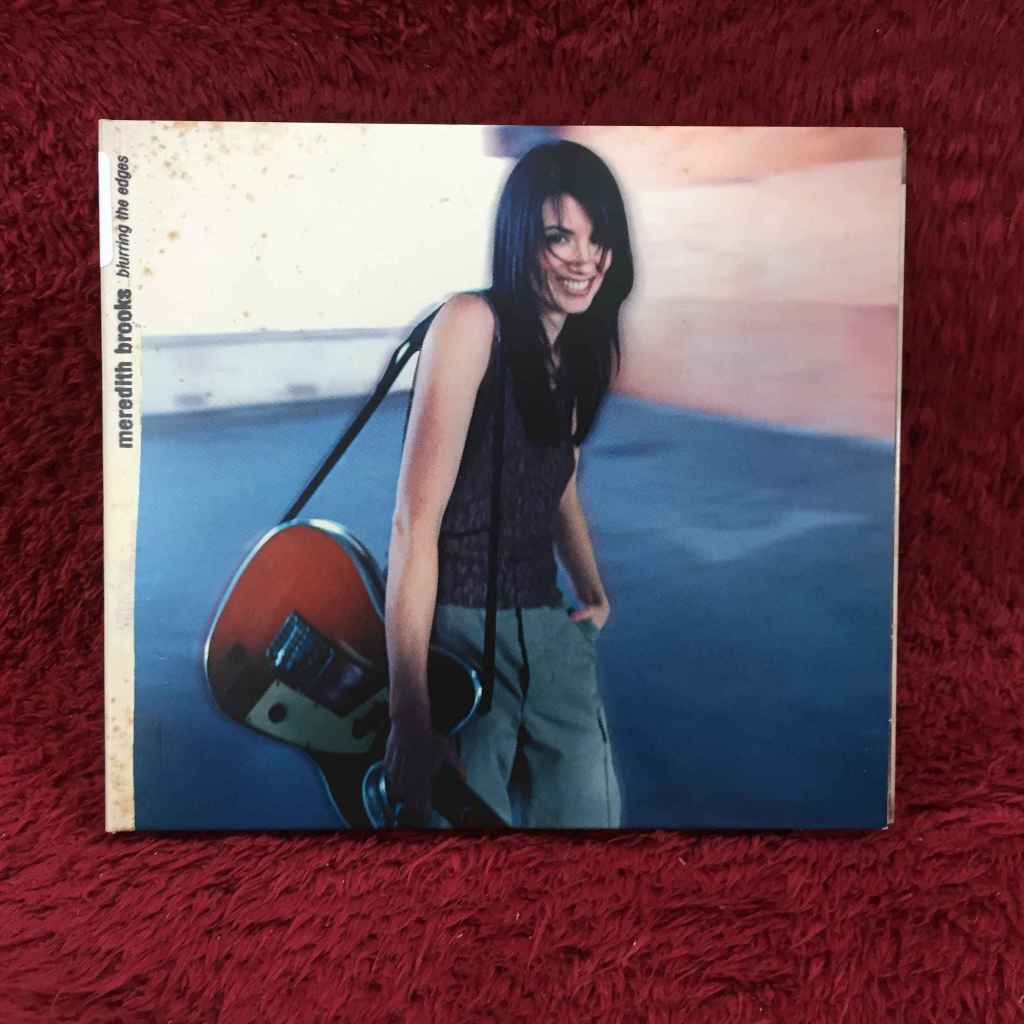CD Meredith Brooks – Blurring The Edges สภาพตามรูปปก EA7-112