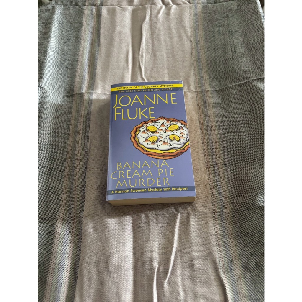 Banana Cream Pie Murder โดย Joanne Fluke (EN)