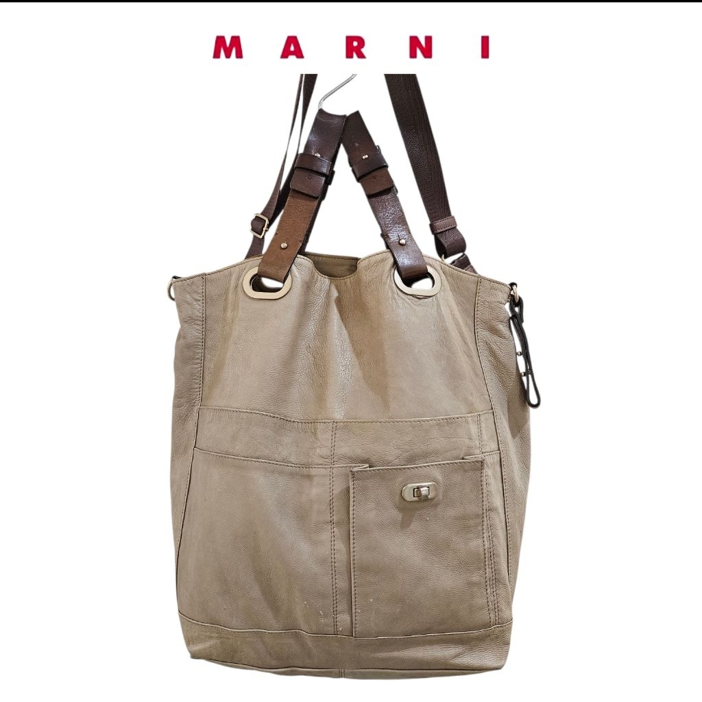 ใบหลักหมื่นราคาน่ารักน้องมาไม่บ่อย


BRAND :Marni