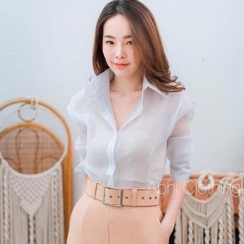 อก32"-38"เชิ๊ตคอปกแขนยาวนิราผ้าแก้ว(2360)งานป้ายออริจินัลอก32"-38"เรียบหรูดูแพงมาก
