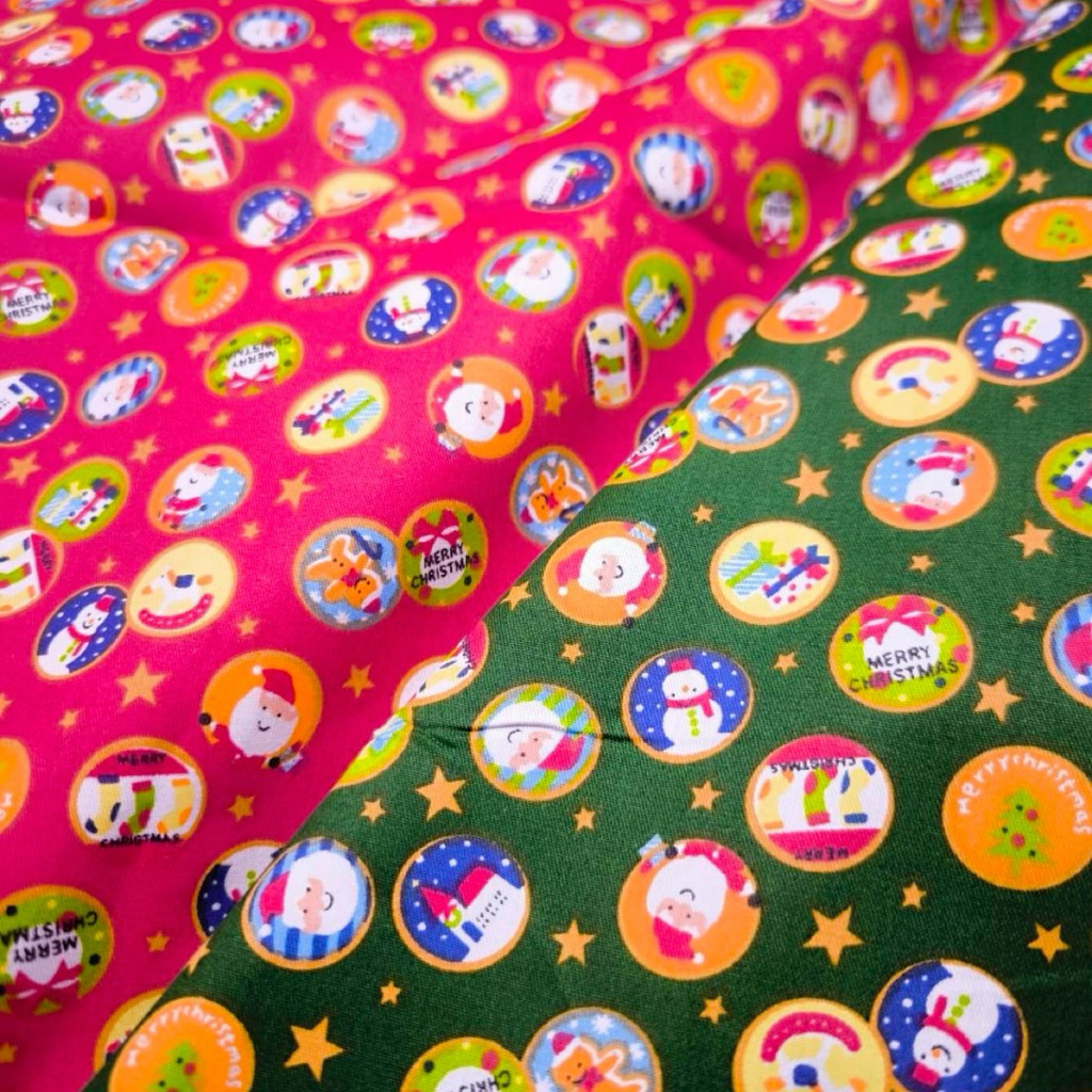 New Christmas Desing ผ้า cotton100% หน้ากว้าง 64“(160cm.) วัดตัดครั้งละ 1/2 เมตร ตัดยาวต่อเนื่องได้ค่ะ พร้อมส่ง