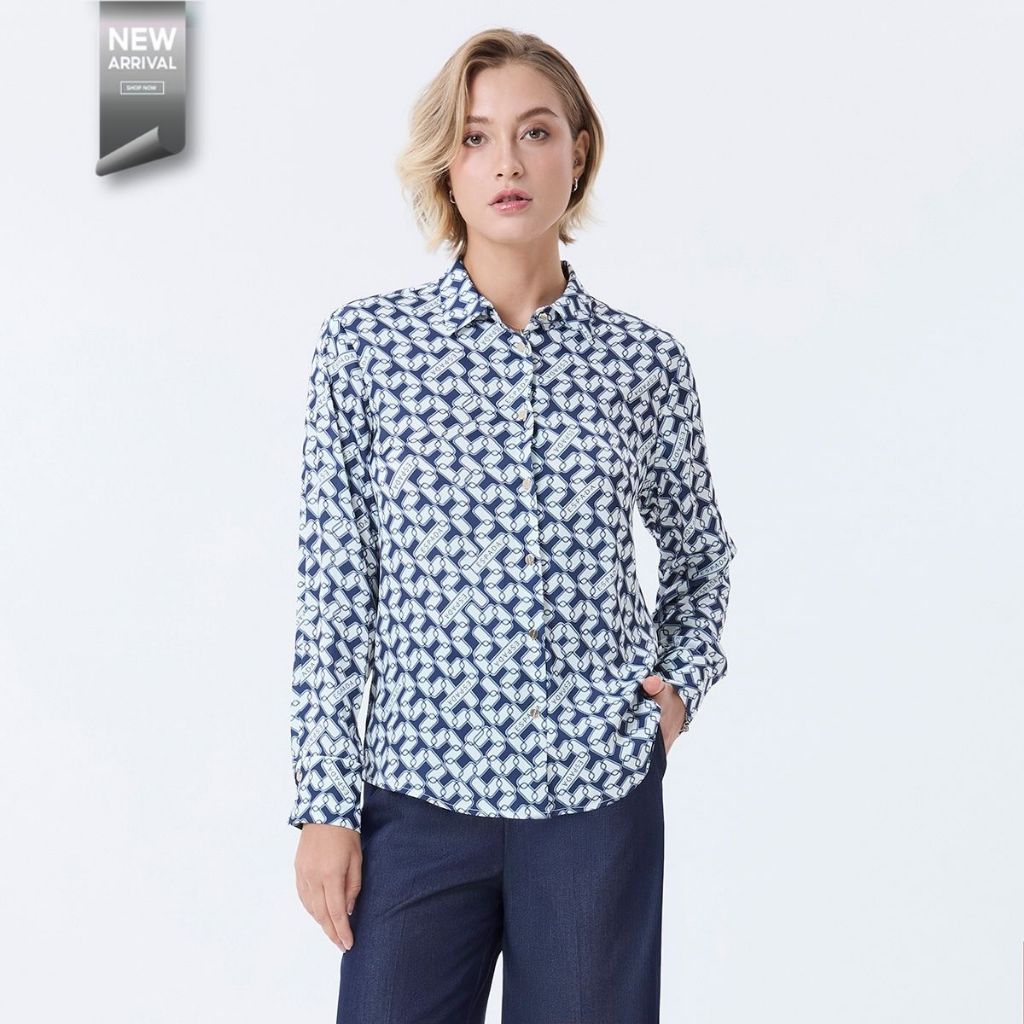 ESPADA เสื้อเชิ้ตแขนยาวลายจีโอเมตริก ผู้หญิง สีกรมท่า | Geometric Print Long-sleeved Shirt | 05087