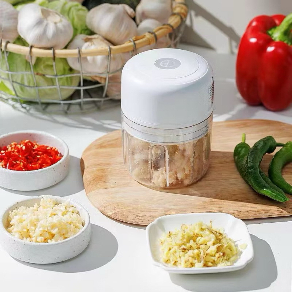 เครื่องปั่นบดไฟฟ้า เครื่องปั่นกระเทียม 250ML ไร้สาย USB ที่ปั่นพริกปั่นละเอียดพกพาสะดวก