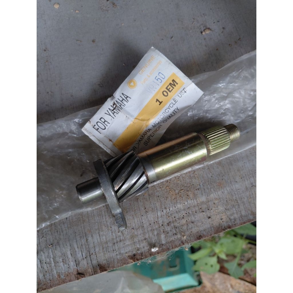 10V-15660 แกนสตาร์ท Yamaha ,VR 150 อะไหล่ทดแทนอย่างดี OME แกนสตาร์ท VR150