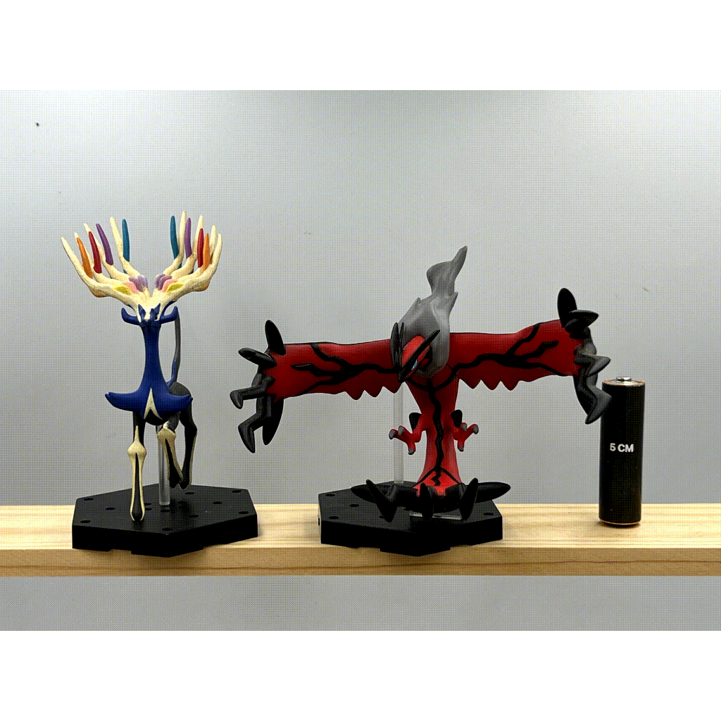 Pokemon Banpresto Set of 2 : Xerneas and Yvetal